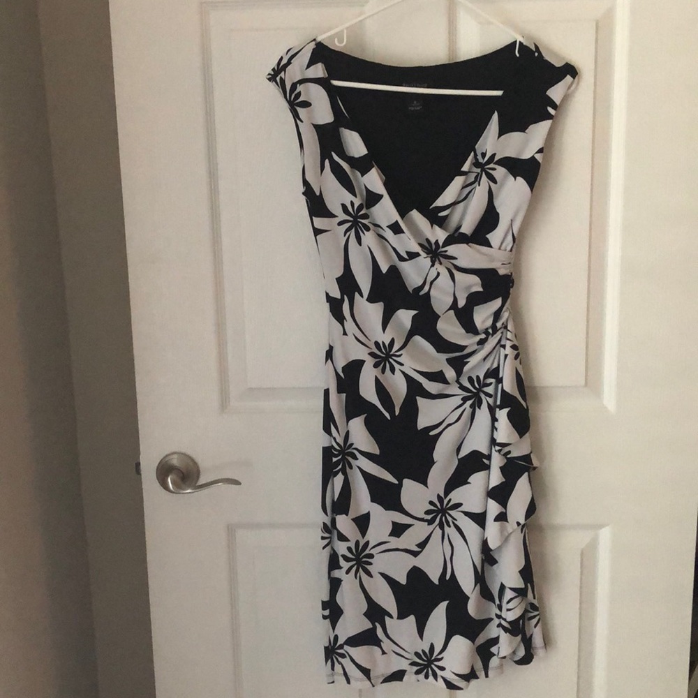 White House Black Market floral print wrap dress